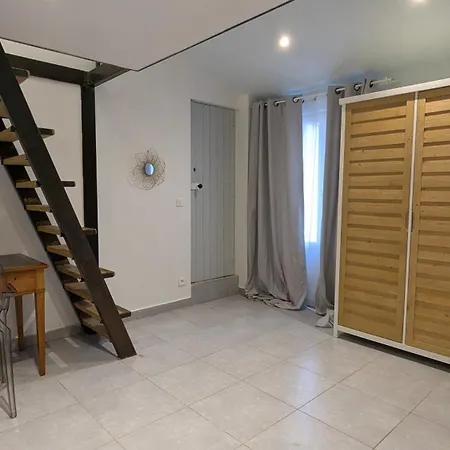 Maison Individuelle Centre Ecusson Ferienhaus